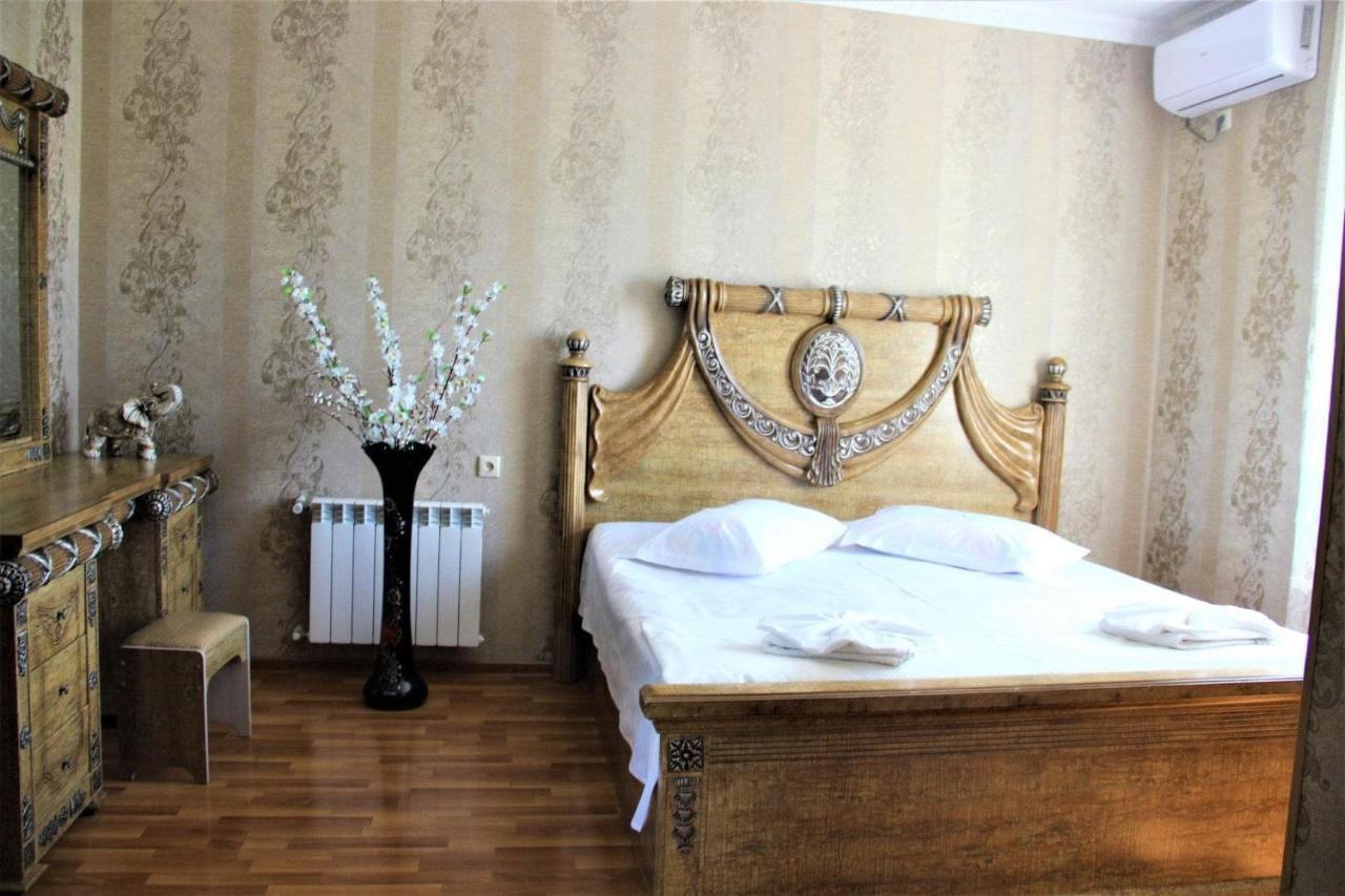 Hotel Oniks Kutaiszi Kültér fotó