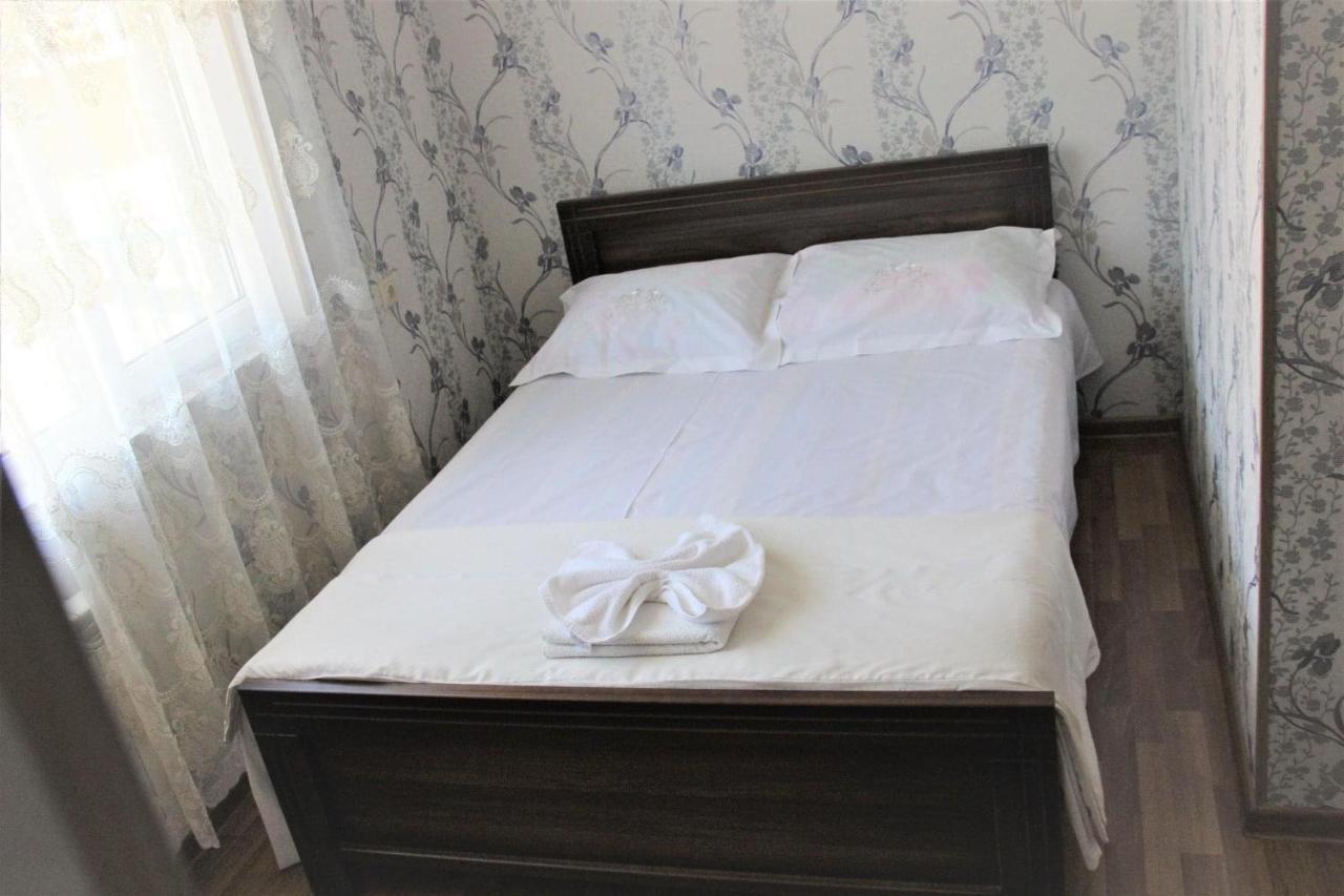 Hotel Oniks Kutaiszi Kültér fotó