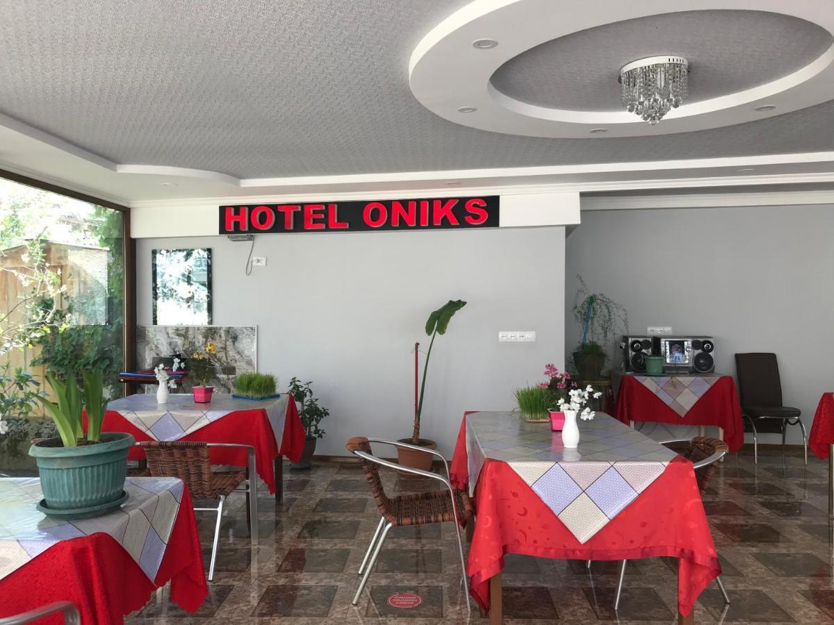 Hotel Oniks Kutaiszi Kültér fotó